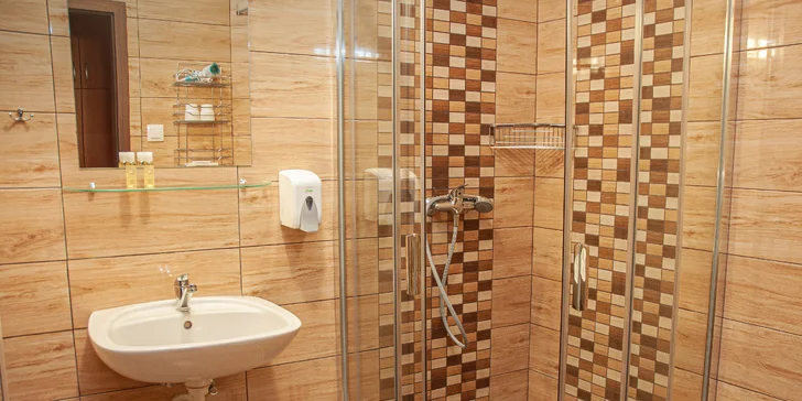 Dovolená ve Štúrově u největších slovenských termálů: jídlo a neomezený wellness