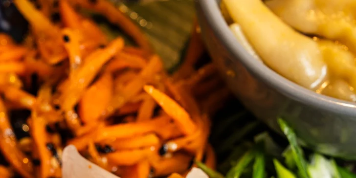 Gastronomická cesta po Asii: menu dle výběru vč. amuse bouche a welcome drinku