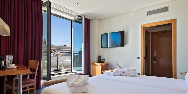 Poznejte krásy Barcelony: pobyt v hotelu se snídaní jen kousek od metra