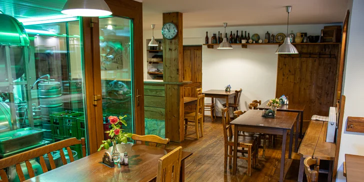 Namíchaný tatarák z falešné svíčkové a zlatavé topinky: 150 nebo 300 g