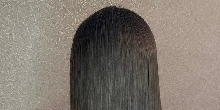 Na cestě za krásnými vlasy: čištění Malibu C, barvení, keratin i balayage