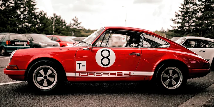 Jízda legendárními veterány Porsche: otevřené dárkové vouchery v hodnotě 3000-8000 Kč