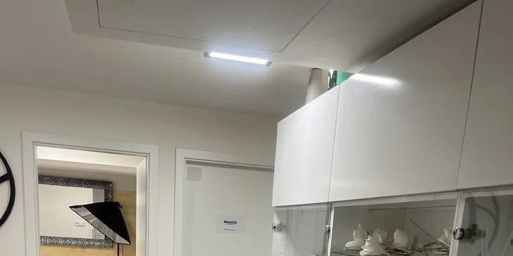 Laminace řas či obočí, hloubkové čištění pleti i péče za použití galvanické žehličky