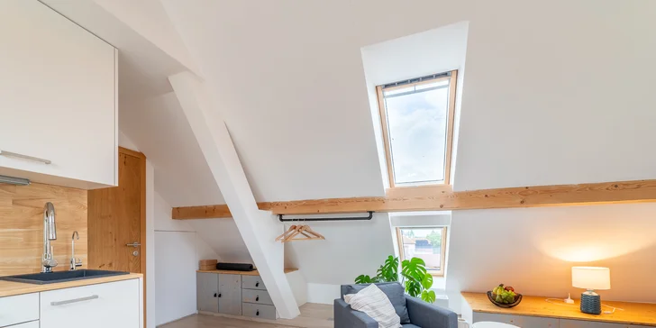 Dovolená v Poděbradech: apartmán či pokoj se snídaní, 3 km od centra a kolonády