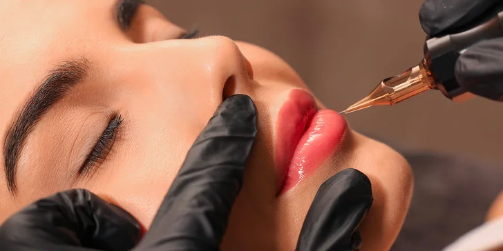 Permanentní make up: řasy, rty, linky i vláskování nebo pudrové stínování