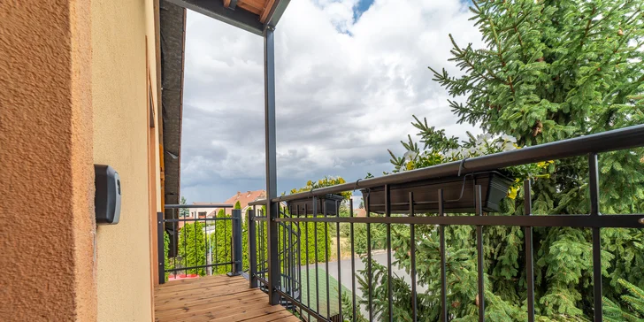 Dovolená v Poděbradech: apartmán či pokoj se snídaní, 3 km od centra a kolonády