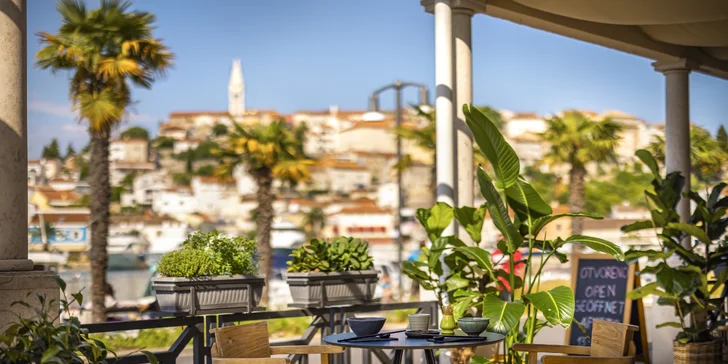 Istrie: 4* hotel s bazénem a wellness, skvělá poloha u pláže i dobré jídlo