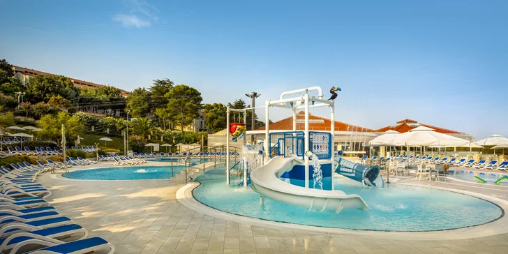 Istrie: 4* hotel s bazénem a wellness, skvělá poloha u pláže i dobré jídlo