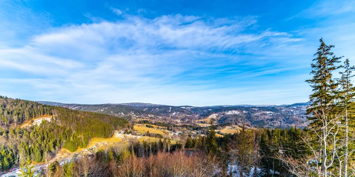 Jizerské hory: vybavené apartmány až pro 6 osob i bazén se slanou vodou
