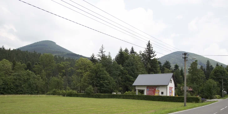 Zimní pohoda v Beskydech s jídlem i neomezenou saunou