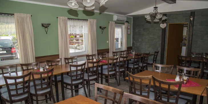 Zimní pohoda v Beskydech s jídlem i neomezenou saunou