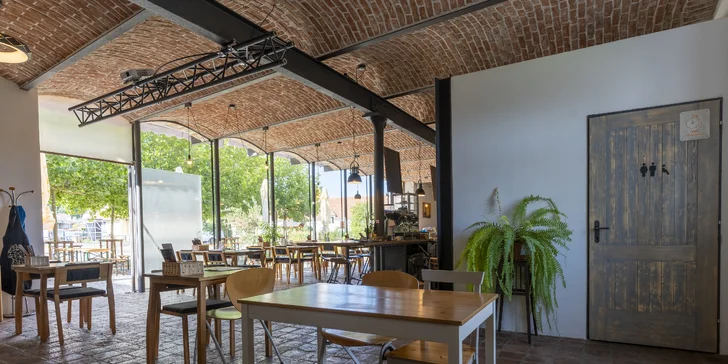 Dárek pro milovníky piva: otevřené vouchery na 300 až 2000 Kč do Pivovaru Holanďan