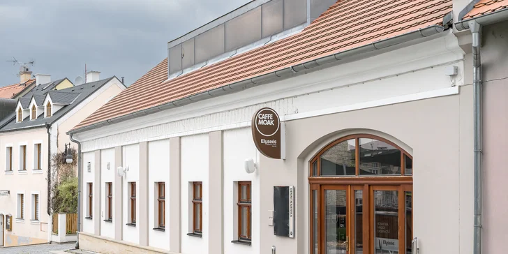 Snídaňové menu pro 1 až 2 osoby: avokádový sendvič nebo turecká vejce včetně nápojů