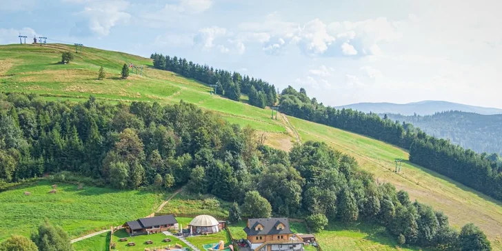 Dovolená v polských Beskydech: srubové chatky s kuchyňkou až pro 8 osob