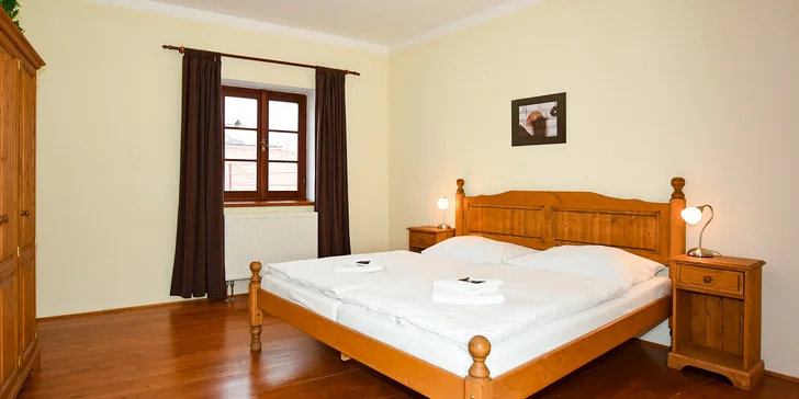 Romantika v Českém Krumlově: apartmá či pokoj u krumlovského zámku, vč. možnosti snídaně