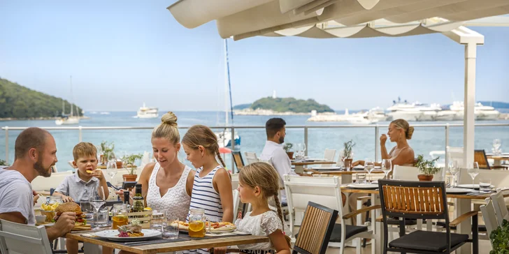 Dovolená na Istrii: 4* resort přímo u pláže vč. stravy, bazénu a sauny