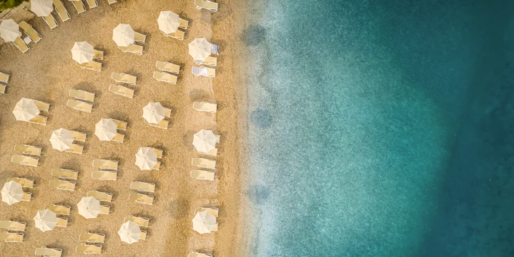Dovolená na Istrii: 4* resort přímo u pláže vč. stravy, bazénu a sauny