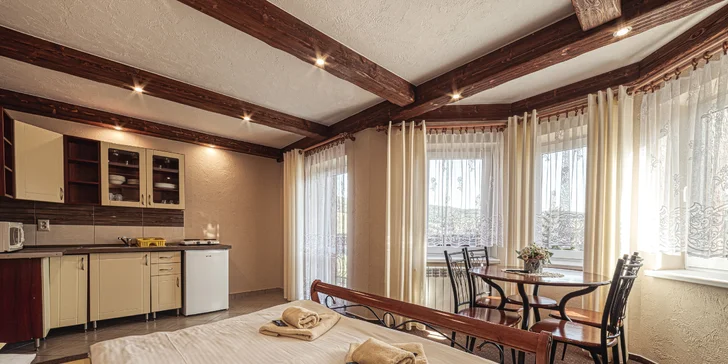 Dovolená v malebném Ždiaru: snídaně a vstup do venkovního wellness