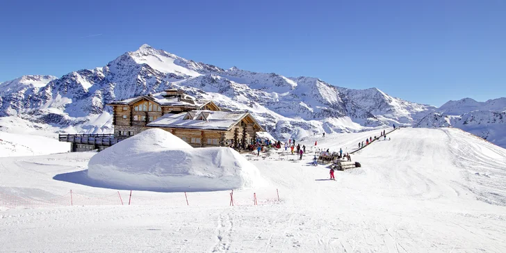 Zima v Itálii: skiareál Santa Caterina 200 m od ubytování, 6denní skipas a polopenze