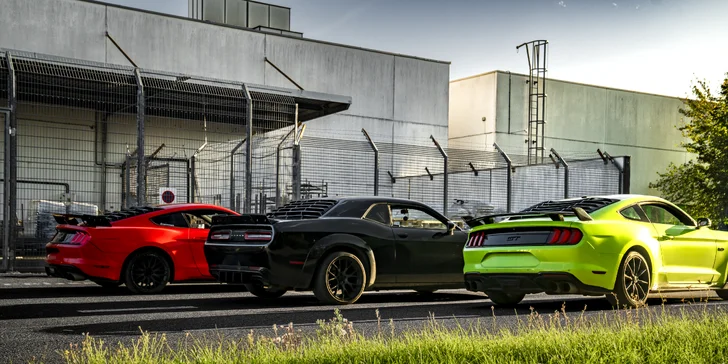 Zažijte jízdu snů ve voze dle výběru: Dodge, Mustang nebo Camaro