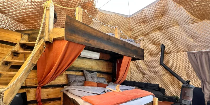 Glamping na severu Čech s rybníkem a horkou lázní: ubytování až pro 6 osob