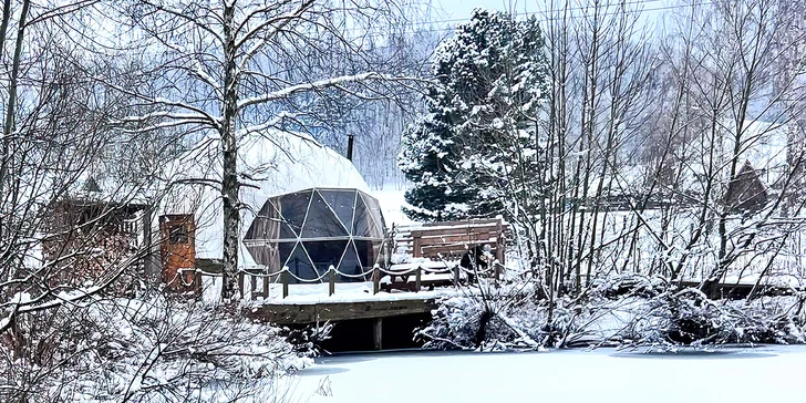 Glamping na severu Čech s rybníkem a horkou lázní: ubytování až pro 6 osob