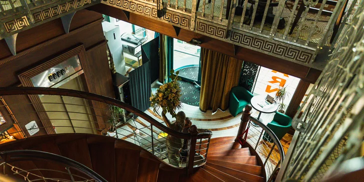 Káva a dezert nebo croissant pro 1 nebo 2 osoby v kavárně Broadway