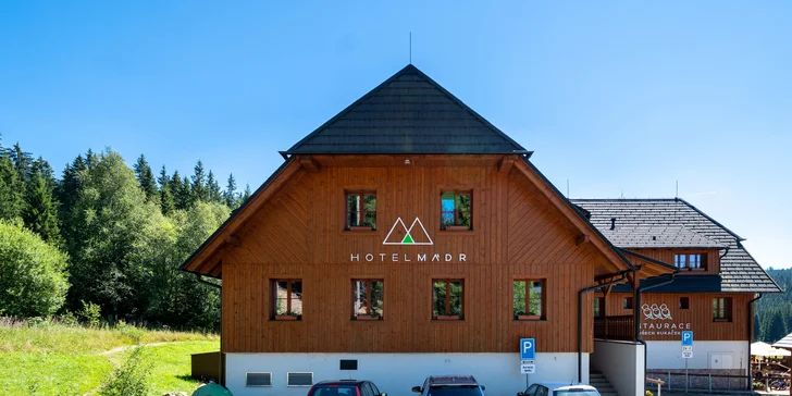 Šumavská Modrava: vybavené apartmány pro dva či rodinu, vč. polopenze i privátního wellness