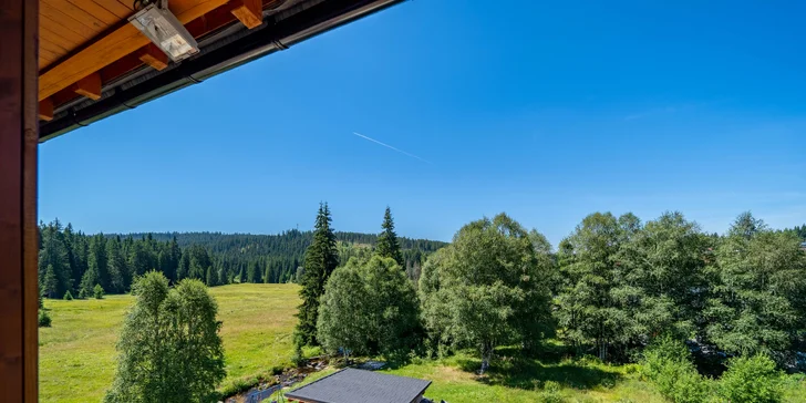 Šumavská Modrava: vybavené apartmány pro dva či rodinu, vč. polopenze i privátního wellness