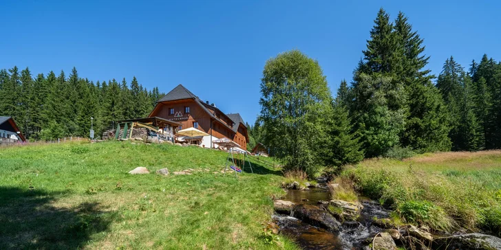 Šumavská Modrava: vybavené apartmány pro dva či rodinu, vč. polopenze i privátního wellness