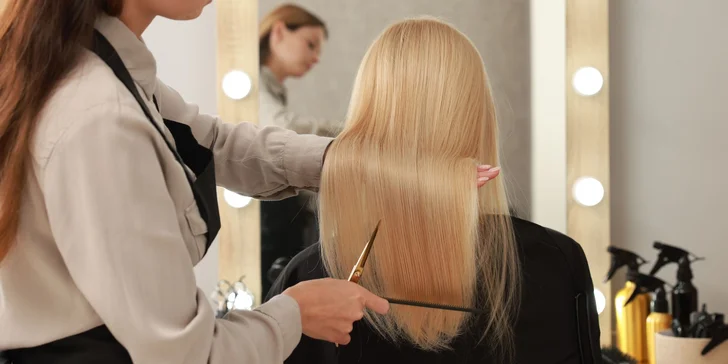 Kadeřnické balíčky: Mikro melír vč. tónování, regenerace a střihu i hloubkové regenerace