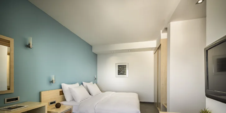 Rodinná dovolená na Istrii: 4* apartmánový resort přímo u moře, snídaně i polopenze