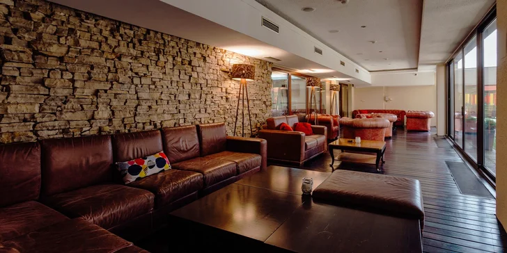 Wellness hotel v Rajeckých Teplicích: neomezený relax, polopenze a mnoho aktivit