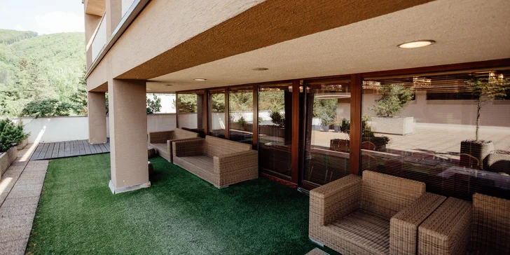 Wellness hotel v Rajeckých Teplicích: neomezený relax, polopenze a mnoho aktivit