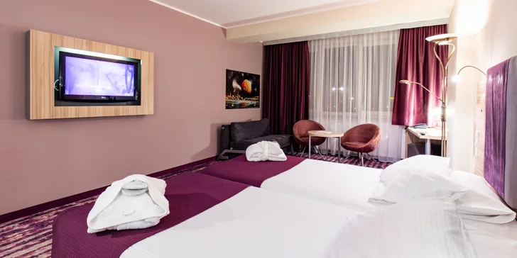 Pobyt v Krakově se stravou, neomezeným wellness a vstupy na show Legends of Krakow a Hop on Hop off bus