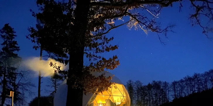 Glamping: vymazlené iglú u Prachovských skal, relax ve wellness s možností snídaňového koše