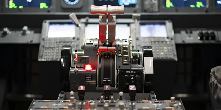 Staňte se pilotem Boeingu 737NG v novém simulátoru pro profesionální piloty i veřejnost