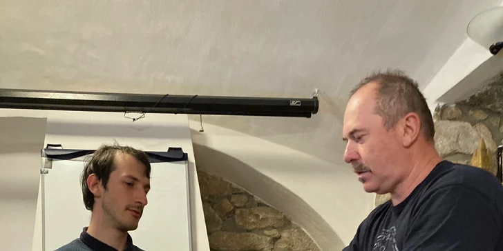 Kurz výroby cideru pro 1 nebo 2 osoby a 2–4 l výsledného nápoje jako výslužka