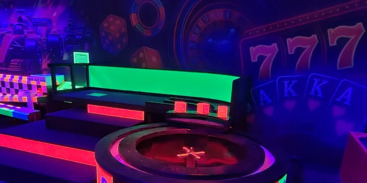 UV minigolf u Karlova mostu: 18jamková zábava v neonovém a graffiti stylu