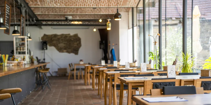 Dárek pro milovníky piva: otevřené vouchery na 300 až 2000 Kč do Pivovaru Holanďan