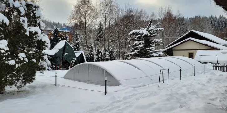 Jizerské hory: vybavené apartmány až pro 6 osob i bazén se slanou vodou