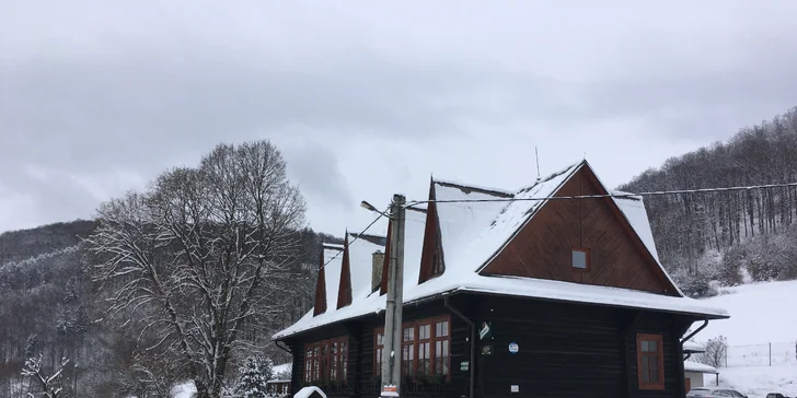 Penzion na Pováží se snídaní či polopenzí a vstupem do privátního wellness