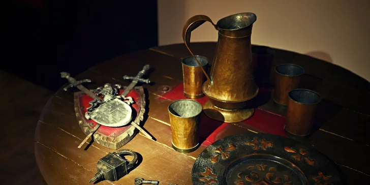 Úniková hra Templáři & tajuplný řád Asasínů na Vinohradech pro 2–6 hráčů