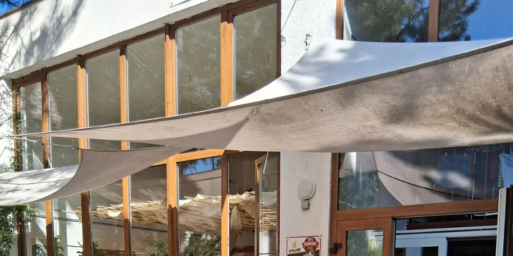 Brunch s lívanci nebo avo toastem, káva a limonáda pro 1 nebo 2 osoby