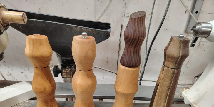 Objevte krásu práce se dřevem: celodenní kurz soustružení i výroby mlýnků