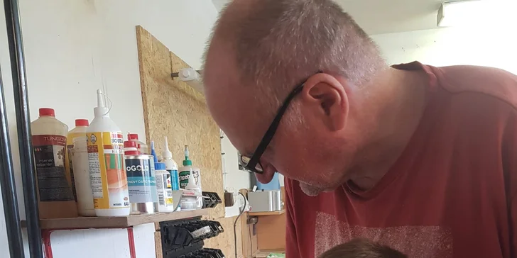 Objevte krásu práce se dřevem: celodenní kurz soustružení i výroby mlýnků