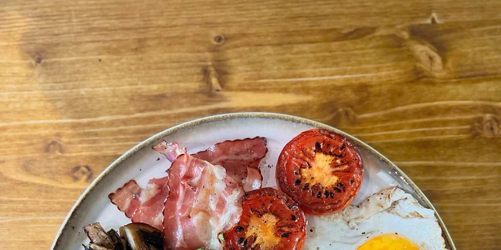 Do zoo i na Ještěd: pobyt v hotelu a hostelu se snídaní v klidné části Liberce