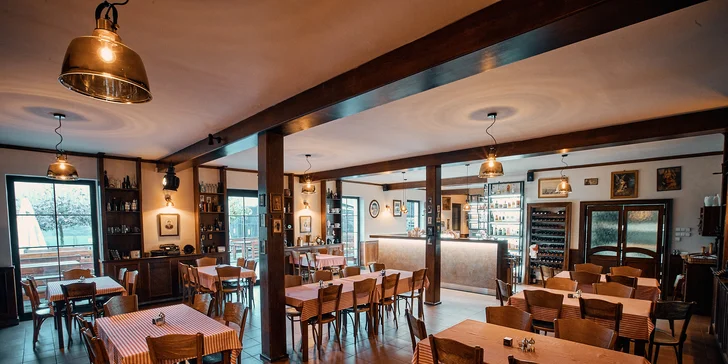 Pobyt v plně vybavené chalupě či srubu až pro 11 osob v Lužických horách