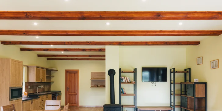 Pobyt v plně vybavené chalupě či srubu až pro 11 osob v Lužických horách