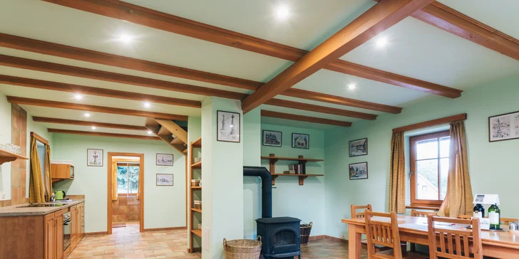 Pobyt v plně vybavené chalupě či srubu až pro 11 osob v Lužických horách